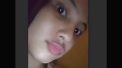 Cute girl opening wide pussy amateur